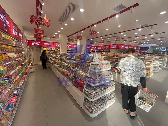 赵一鸣零食店2.0版